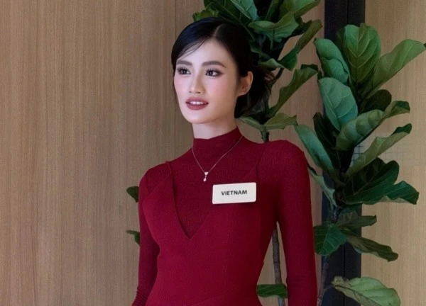Hoa hậu Ý Nhi khóc nức nở ở Miss World 2025