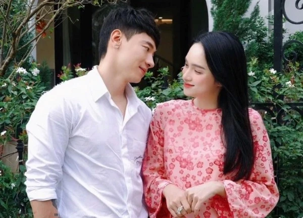 Chuyện tình ngọt ngào của Hoa hậu Hương Giang và bạn trai tin đồn kém 3 tuổi