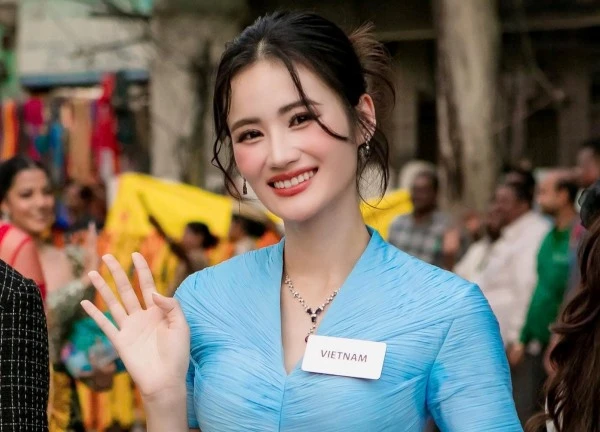 Hoa hậu Ý Nhi cứu lấy chính mình