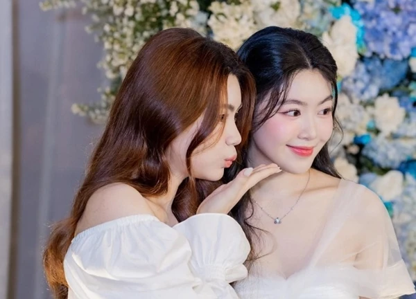 Lọ Lem đăng ảnh 2 chị em, bình luận của 1 cư dân mạng bị ch.ỉ tríc.h: Quá v.ô duyê.n!