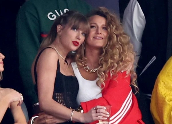 Ngày tàn của bạn thân Taylor Swift: Mất chỗ "ké fame" lớn nhất, kiện tụng mãi không xong, giờ còn bị bó.c phố.t nhân cách