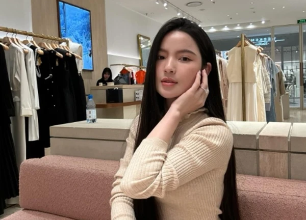 Chu Thanh Huyền khoe doanh thu bán hàng trong hơn 60 phút được 1,6 tỷ đồng với gần 5 nghìn đơn hàng
