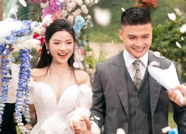Thái độ bất ngờ của Quang Hải giữa lúc Chu Thanh Huyền vướng lùm xùm
