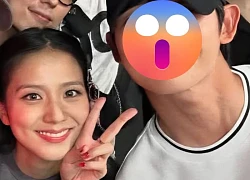 "Tình tin đồn" Jisoo rộ ảnh hậu trường concert BLACKPINK gây sốt, bí mật hẹn hò?