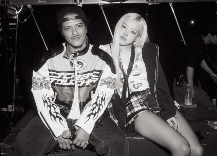 Rosé and Bruno Mars are as in love as a young couple, fans are both jealous and the most aggressive shippers of the year