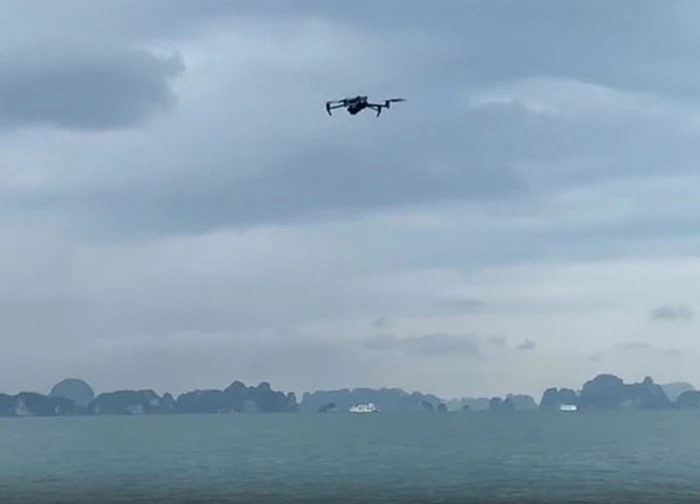 Quân đội huy động 3 flycam, 1 kíp bay tìm 4 nạn nhân mất tích