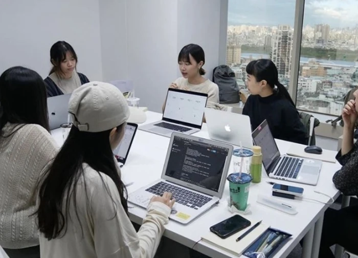 Thông tin "một người lây bệnh cho nửa công ty" gây sốc giới agency: Chính chủ lên tiếng phủ nhận