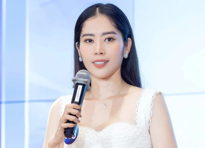 Ngỡ ngàng trước cuộc sống hiện tại của Nam Em: Rời biệt thự đi ở nhà thuê?