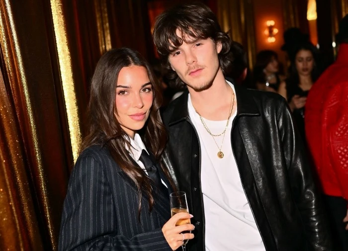 Nhân vật nhiều lời nhất trong "sóng gió gia tộc" Beckham: Bất tài chẳng kém Brooklyn, bị cả tá bạn gái tố "cắm sừng" trước khi "lái máy bay" hơn tận 10 tuổi?