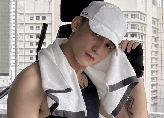Sao Việt 2/8: Sơn Tùng M-TP gây sốt với ảnh tập gym