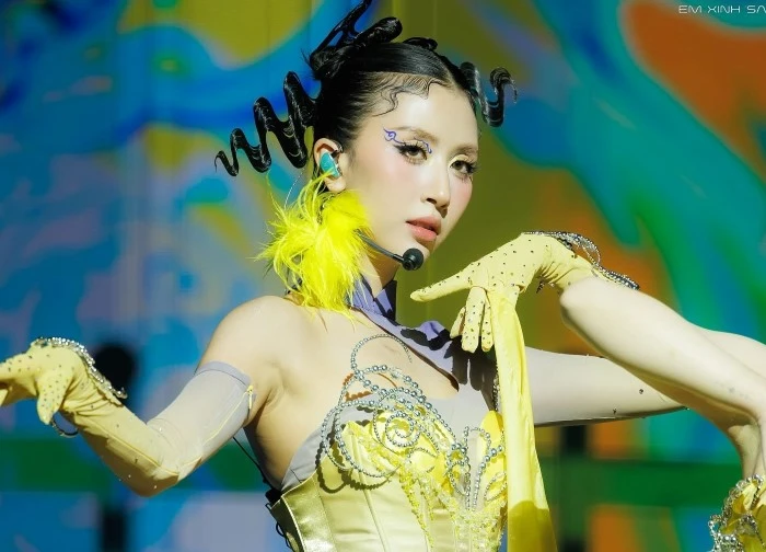 Có 1 Em Xinh từng "var thẳng" ViruSs, khéo như này EQ không cao mới lạ!