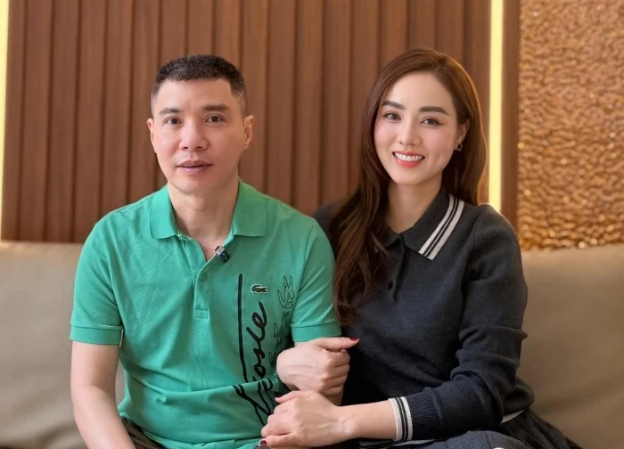 Vợ NSND Công Lý: Chồng động viên tôi trước những bình luận tiêu cực