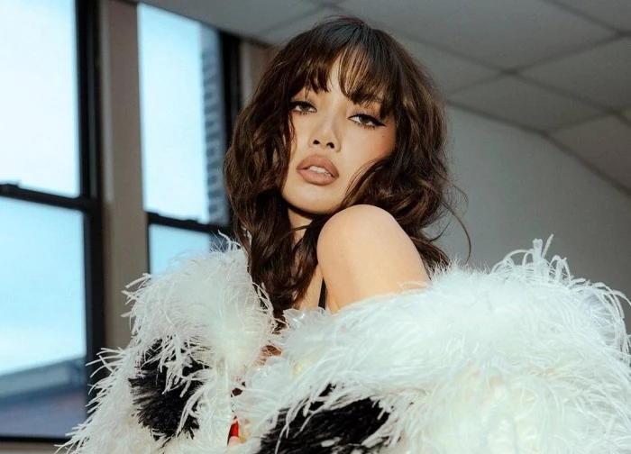 Chấn động bài "bóc phốt" Lisa (BLACKPINK) hủy hoại tình cũ, còn giả tạo diễn vai nạn nhân với cả thế giới