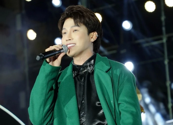 Nam ca sĩ gây sốt nhờ "rap cải lương": Mẹ bỏ đi từ lúc em tôi 2, 3 tháng tuổi, giờ nó 23 tuổi rồi!