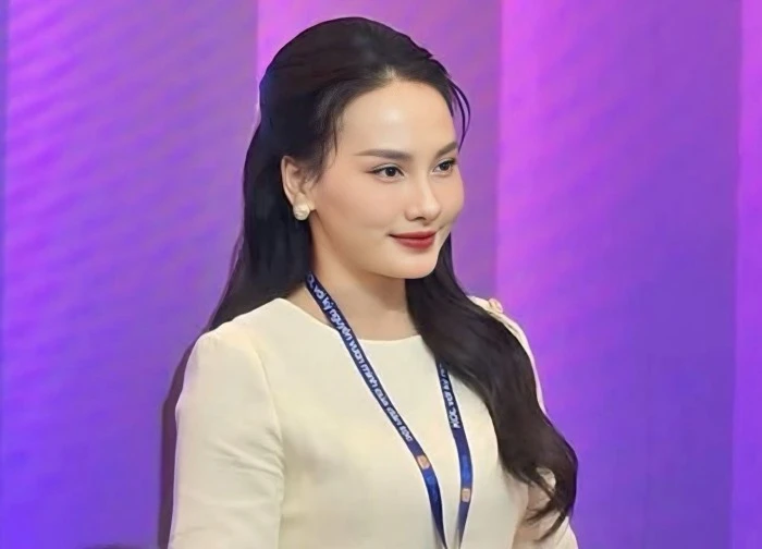 Quốc Trường làm bác sĩ điển trai, Bảo Thanh xinh đẹp đi họp
