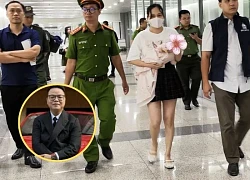Vợ 'Mr Hunter': che giấu tội phạm, dẫn giải từ Thái về, lộ cảnh bế con ở sân bay