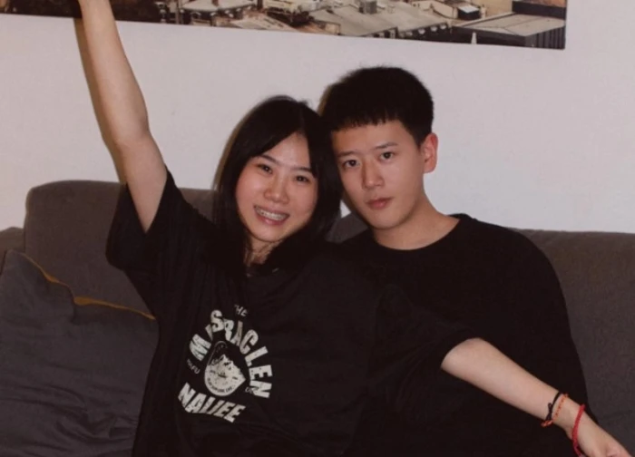 Chuyện tình "3 lần được cứu sống" của cô gái một chân và chàng lính cứu hoả điển trai