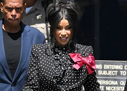 Cardi B acquitted, 'burning' with reporters right after the end of the trial