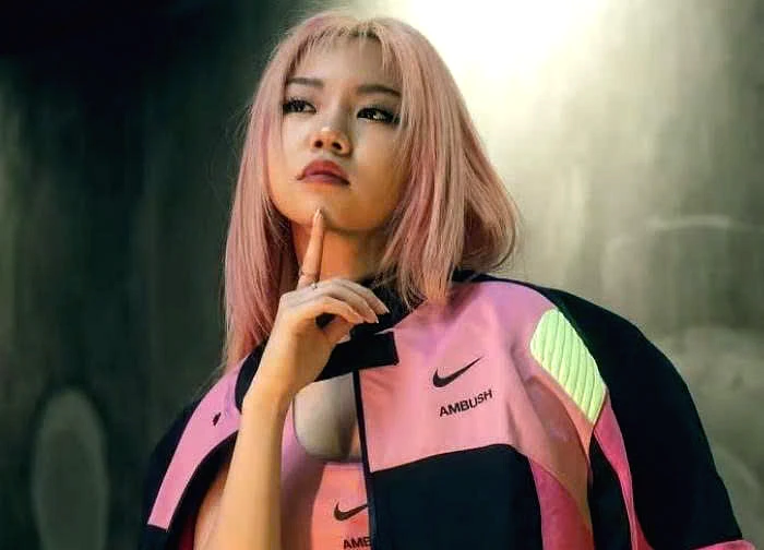 Bailey Sok, the girl who makes K-pop and Hollywood take their hats off, SM gives up?