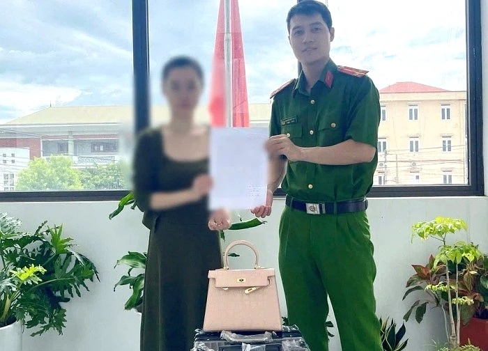 Cô gái Lào Cai suýt bị lừa sang châu Phi "du lịch"