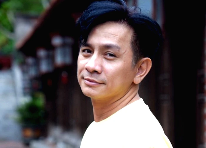 Ngoại hình nam nghệ sĩ thay Thành Lộc giữ chức Giám đốc Nghệ thuật, 50 tuổi vẫn độc thân, sống cùng mẹ