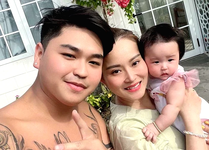 Vợ hơn 8 tuổi, lỡ 1 lần đò, có 2 con riêng của nam ca sĩ Việt lo sợ 1 điều