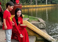 Con trai Hòa Minzy gây bão mạng với visual "cực phẩm", chuẩn soái ca tương lai