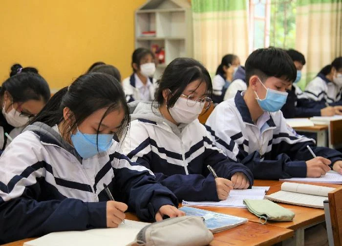 Students who are exempt from tuition fees in 2025 according to the State's regulations