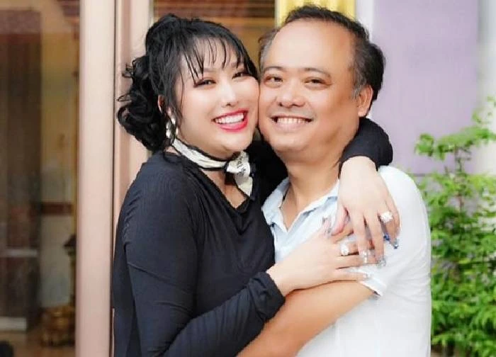 Phi Thanh Van has just been promoted to Deputy Director: U50 has a rich man who pampers him to the fullest