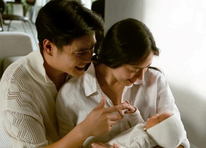 Sao Việt 5/9: Vợ chồng Ngô Thanh Vân mừng đầy tháng con gái