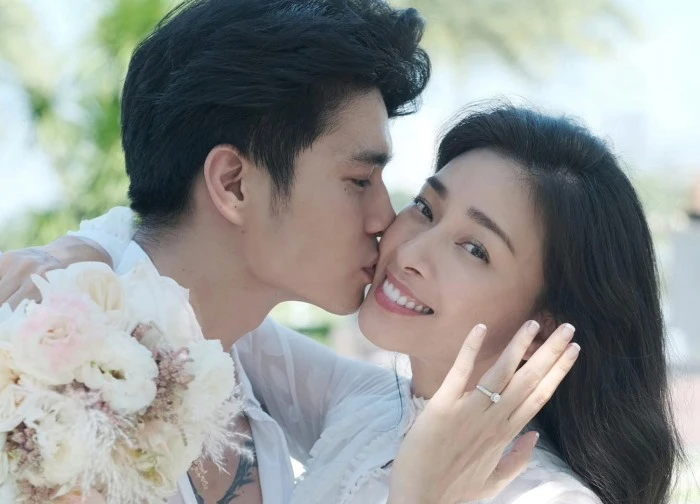 Cặp chị - em lệch 11 tuổi Vbiz: Giấu kín bưng chuyện hẹn hò, từng suy sụp vì khó có con