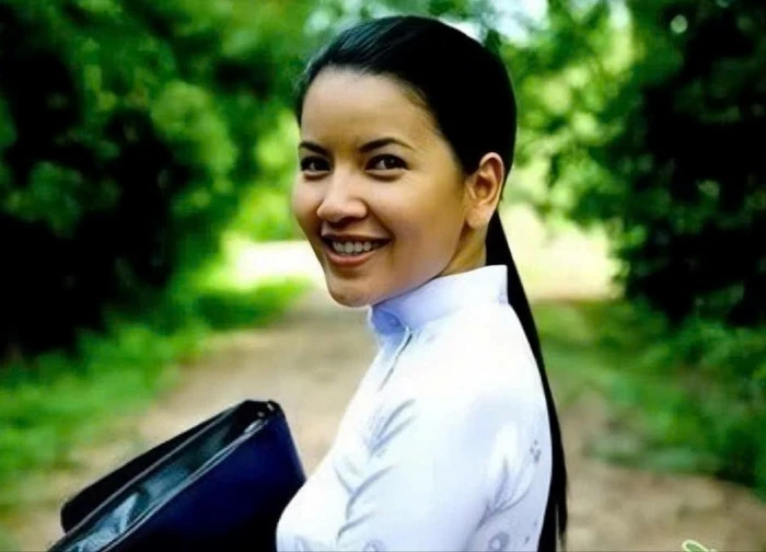 Câu view cả nỗi đau: Lệch chuẩn trong xã hội số