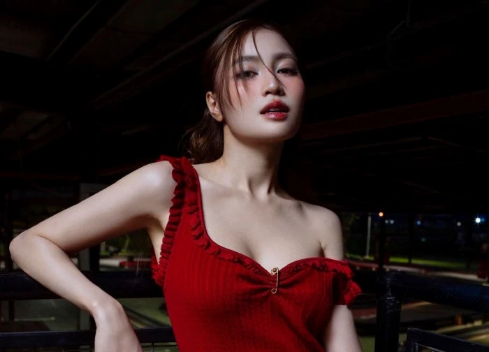 Nữ nghệ sĩ sở hữu biệt thự 70 tỷ ở TP.HCM, U40 giàu có, gợi cảm nhưng chưa muốn lấy chồng