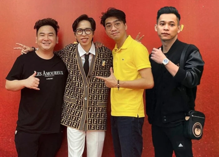 Ồn ào của 'tứ hoàng streamer'