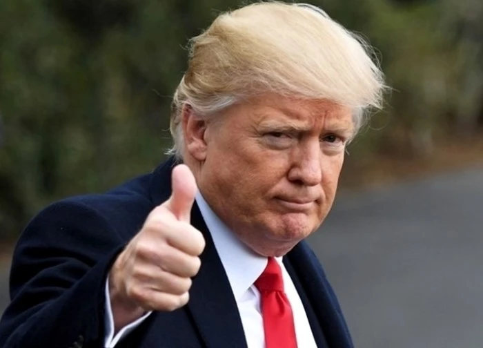 Tổng thống Mỹ Donald Trump đe dọa bắn hạ máy bay quân sự Venezuela