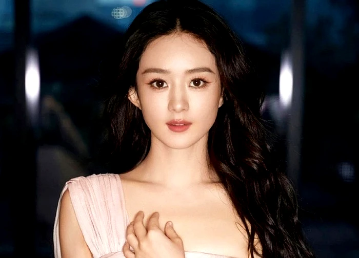 Gái quê lên phố làm diễn viên, lấy thiếu gia, ly hôn sau 3 năm: Hôn nhân đứt gánh nhưng dạy con thì chuẩn chỉnh!