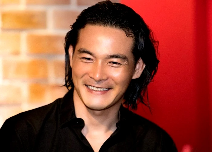 Nam diễn viên Vbiz cưới vợ đại gia hơn 9 tuổi: Chật vật vì vỡ nợ 20 tỷ, tan vỡ sau 6 năm chung sống