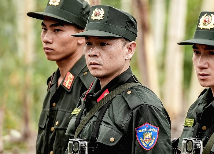 Binz bối rối khi đồng nghiệp tiết lộ nam rapper 'sắp lấy vợ'