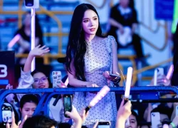 Bùng nổ visual dàn Em Xinh Say Hi tại concert: Phương Ly lộ diện hậu nghi vấn sửa mũi, 1 sao nữ gây sốt đúng 5 giây lướt qua