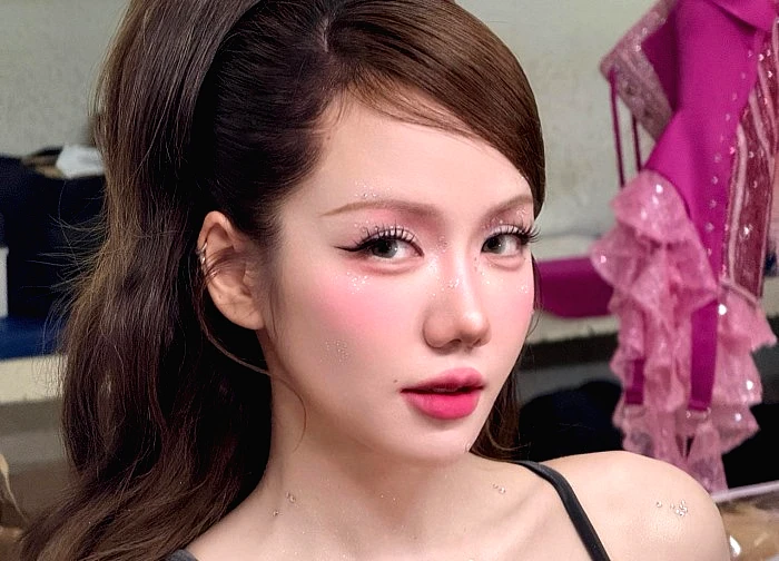 Phương Ly mới sửa mũi?