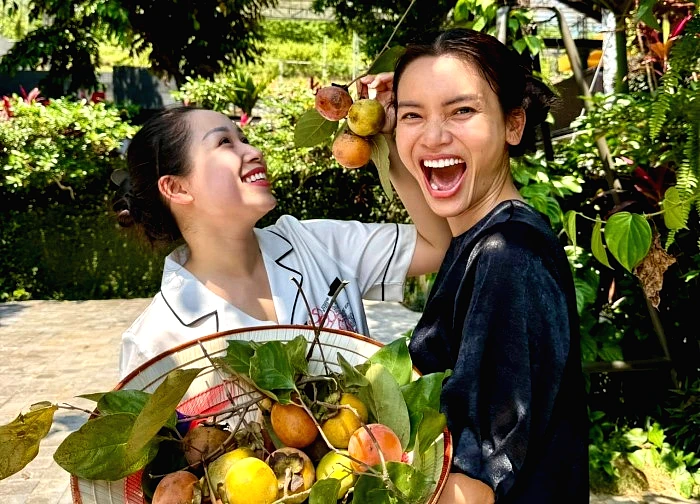 Chồng chủ tịch nói lời mật ngọt với hoa hậu Đỗ Mỹ Linh, NSND Phạm Phương Thảo được mùa