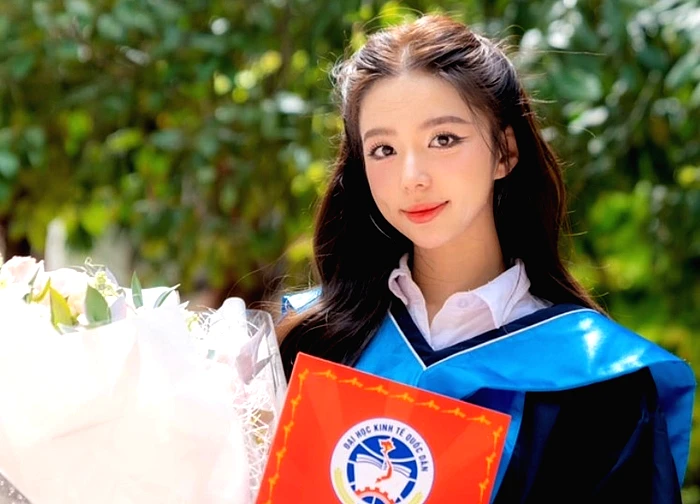 Cập nhật mới gây choáng của cô gái đẹp nhất NEU năm 2019, tiếng tăm sang tận Trung Quốc