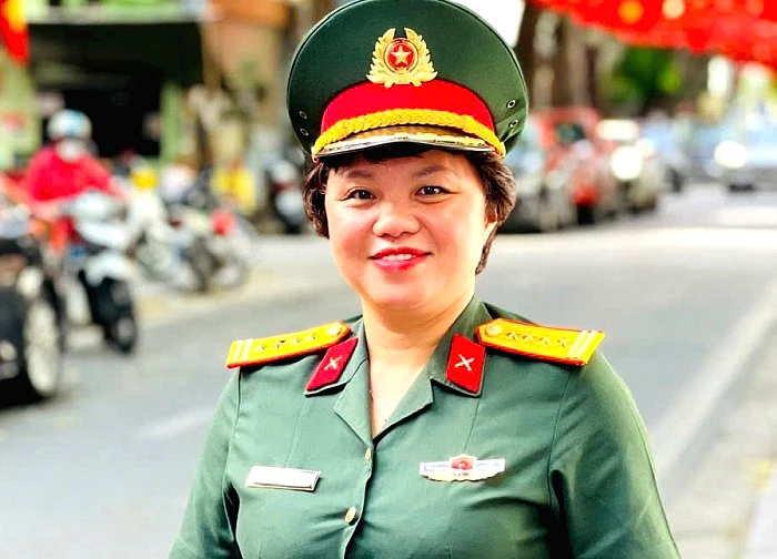 Đại tá Kiều Thanh Thúy trả lời câu hỏi doanh thu 700 tỷ của 'Mưa đỏ' về đâu?