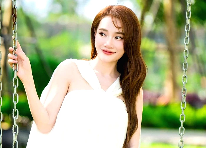 Lý do gì khiến Nhã Phương liên tục mang bầu, sinh con cùng Trường Giang?