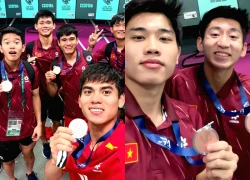 U23 Việt Nam kiêu hãnh khoe tấm huy chương đồng "đổi bằng mồ hôi và nước mắt"