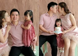 Con gái HH Đỗ Mỹ Linh lần đầu lên sân khấu, biểu cảm khiến ai cũng bất ngờ