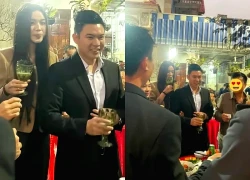 Do Ha and her husband went to her grandmother's house to have a party, a detail that made people stir