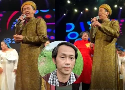 Nghệ sĩ Hoài Linh hát trên sân khấu lô tô, phản ứng khán giả gây ngỡ ngàng