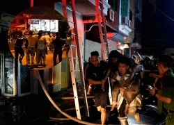 A breathtaking night at alley 131 Hong Ha, a "miracle" rescue amidst the raging fire.