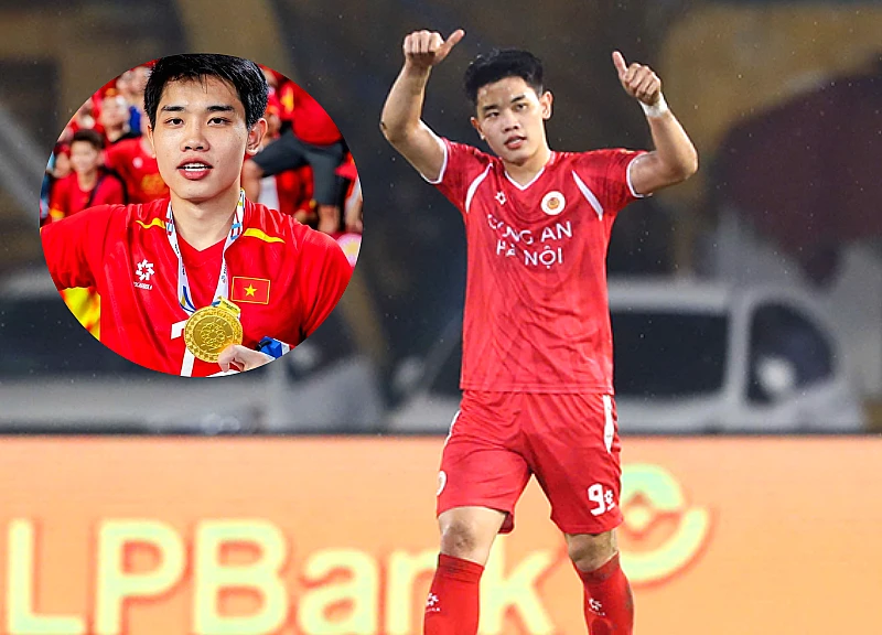 Đình Bắc lập hat-trick, đi vào lịch sử V.League, CAHN thăng hoa nhờ siêu sao 2k4